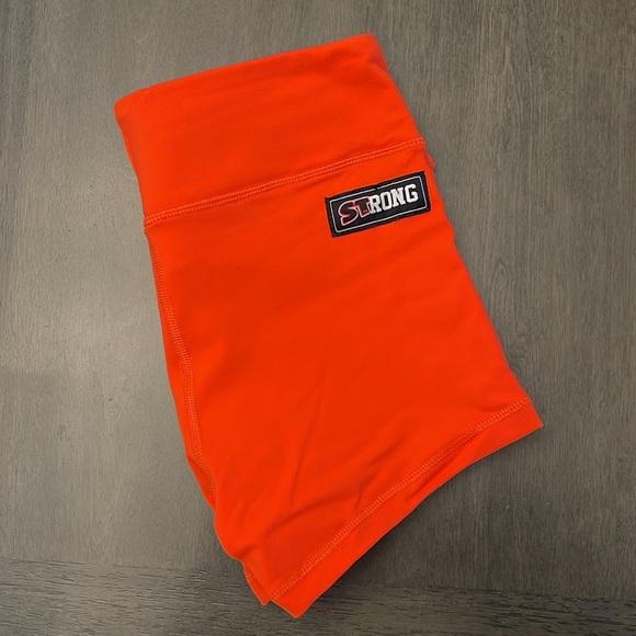 FLEO Spandex Workout Shorts - Picture 3 of 4